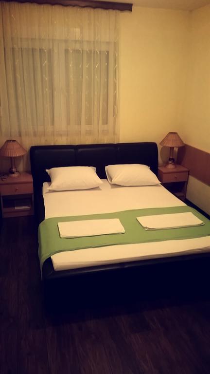 Motel Aura Mostar Zimmer foto
